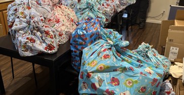 A December to Remember: Karnes County Immigration Processing Center Sponsors 21 Children for the Holidays