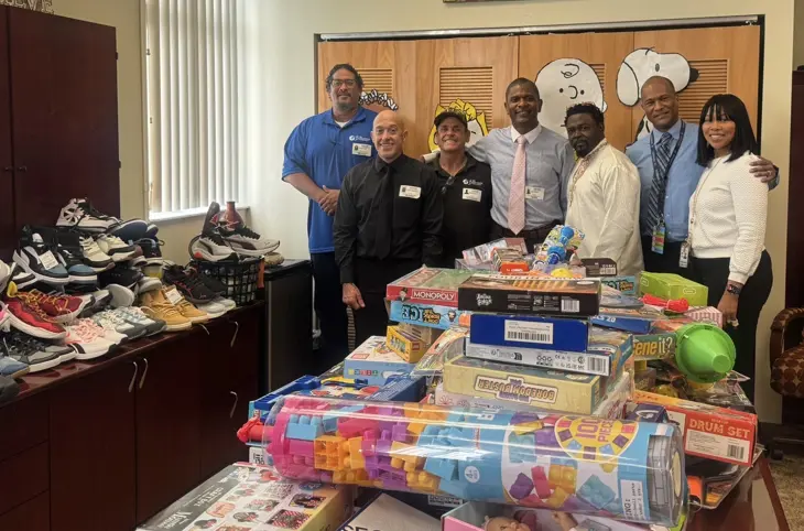 2nd Chance Heroes Deliver Christmas Gifts to Pine Ridge Students