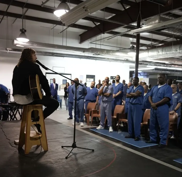 Singer and Songwriter Sean Feucht Brings Music to Correctional Facility